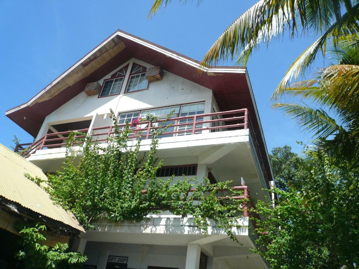 Antelope Guesthouse Koror Exterior photo